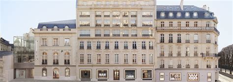 christian dior avenue montaigne|Dior montaigne wardrobe.